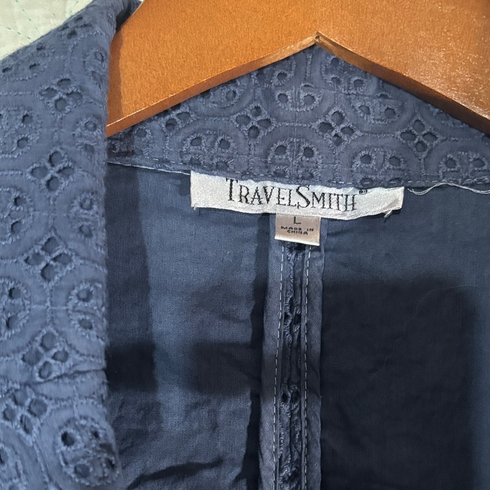 TravelSmith Navy Eyelet Notch-Lapel Blazer - Picture 2 of 7